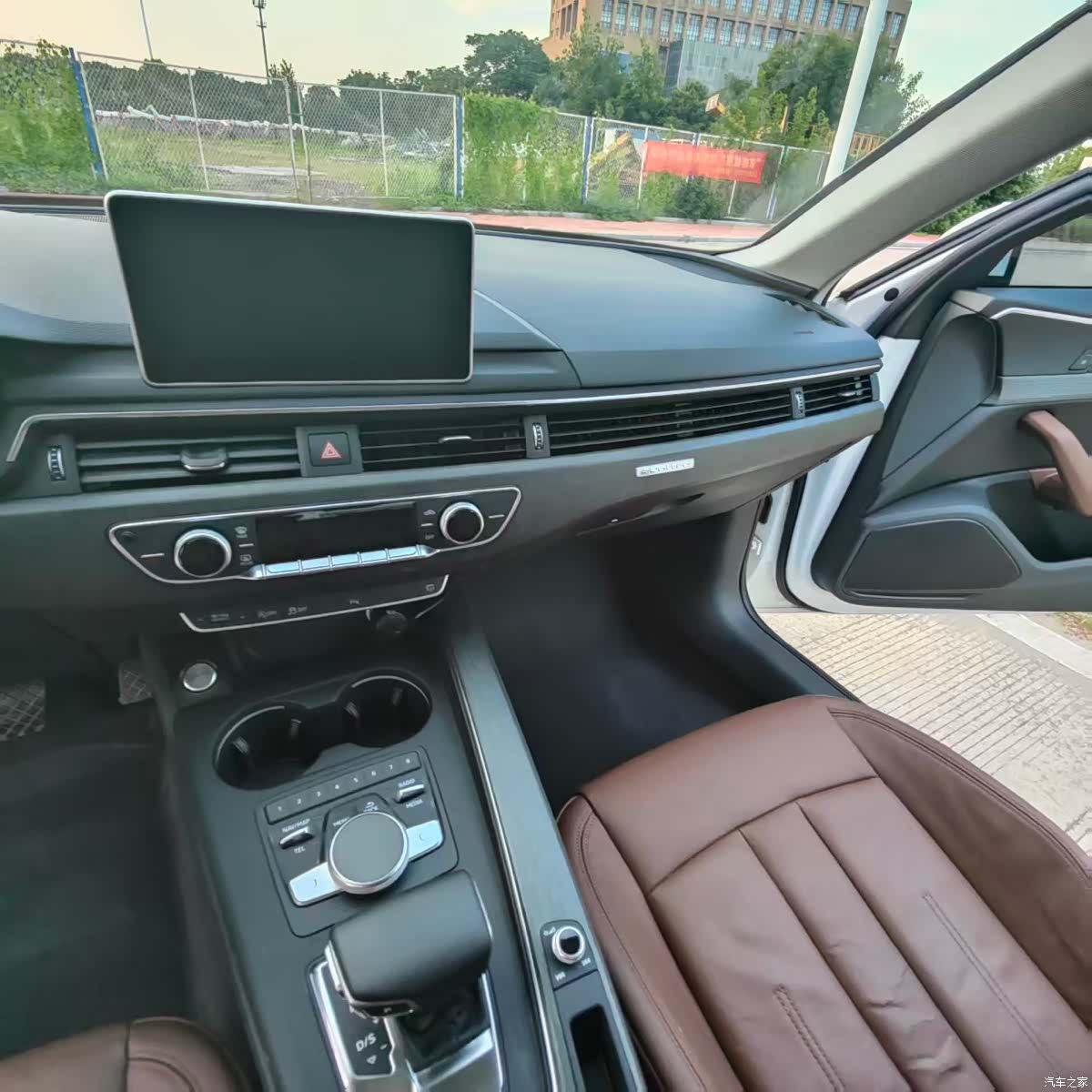 Audi A4L, 2017 15