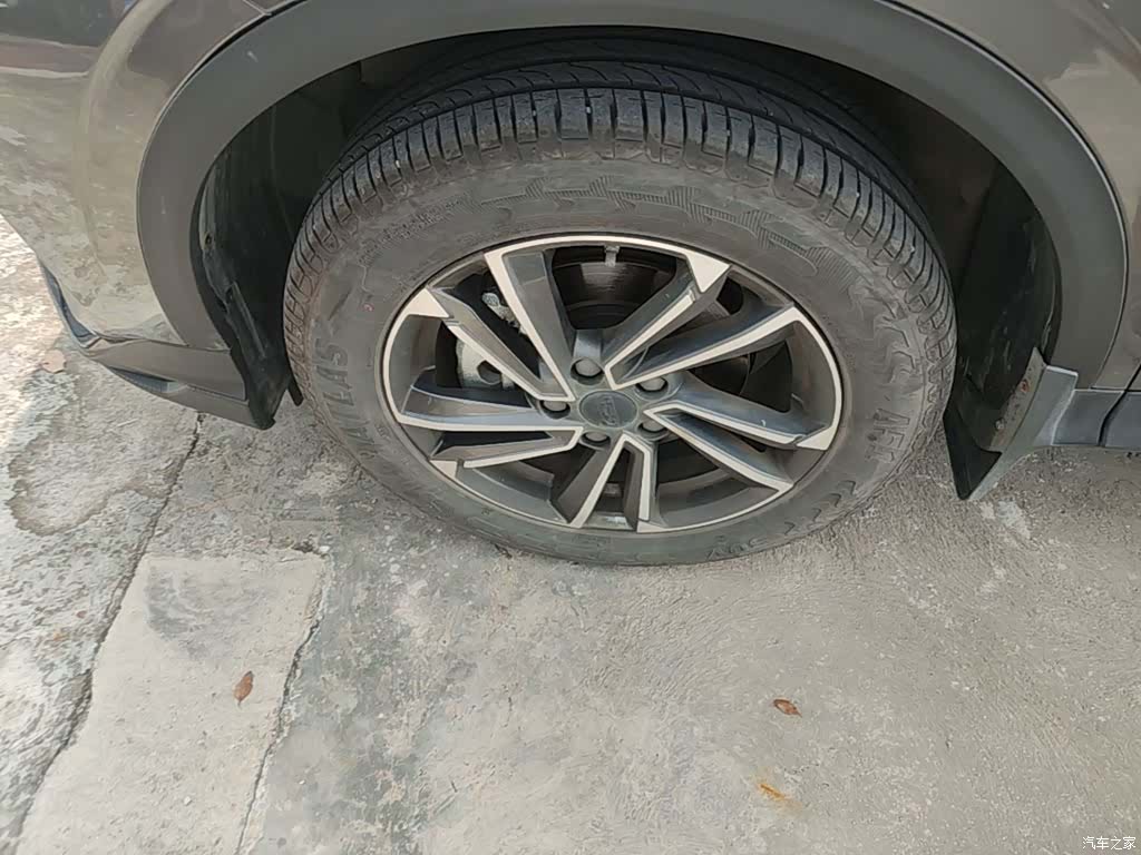 Geely Coolray, 2024 23