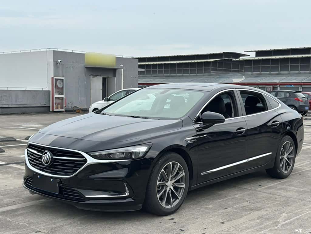 Buick LaCrosse, 2022 2