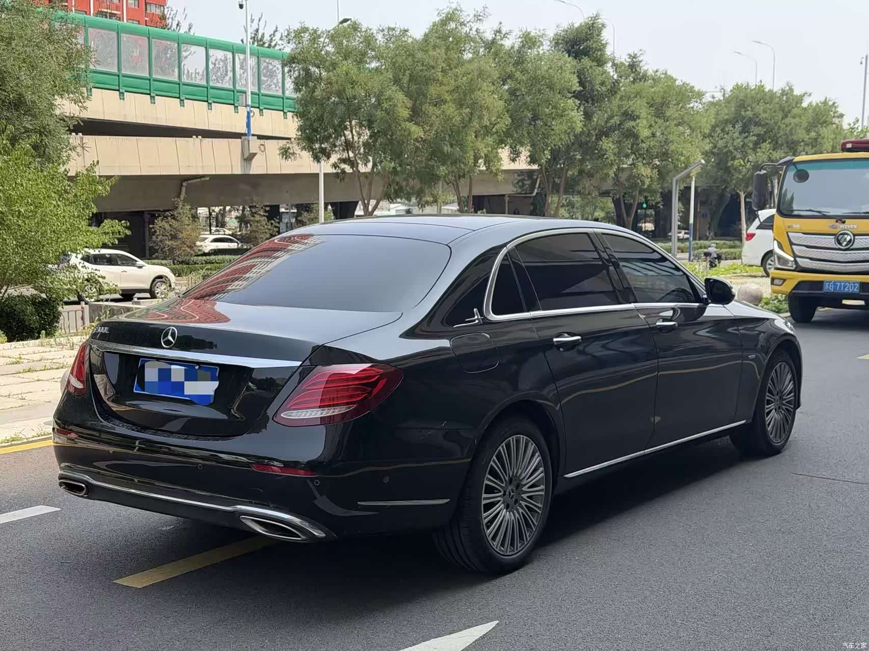 Mercedes-Benz E-Class, 2020 4