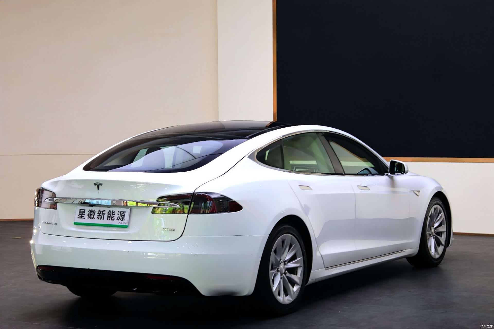 Tesla Model S, 2016 18
