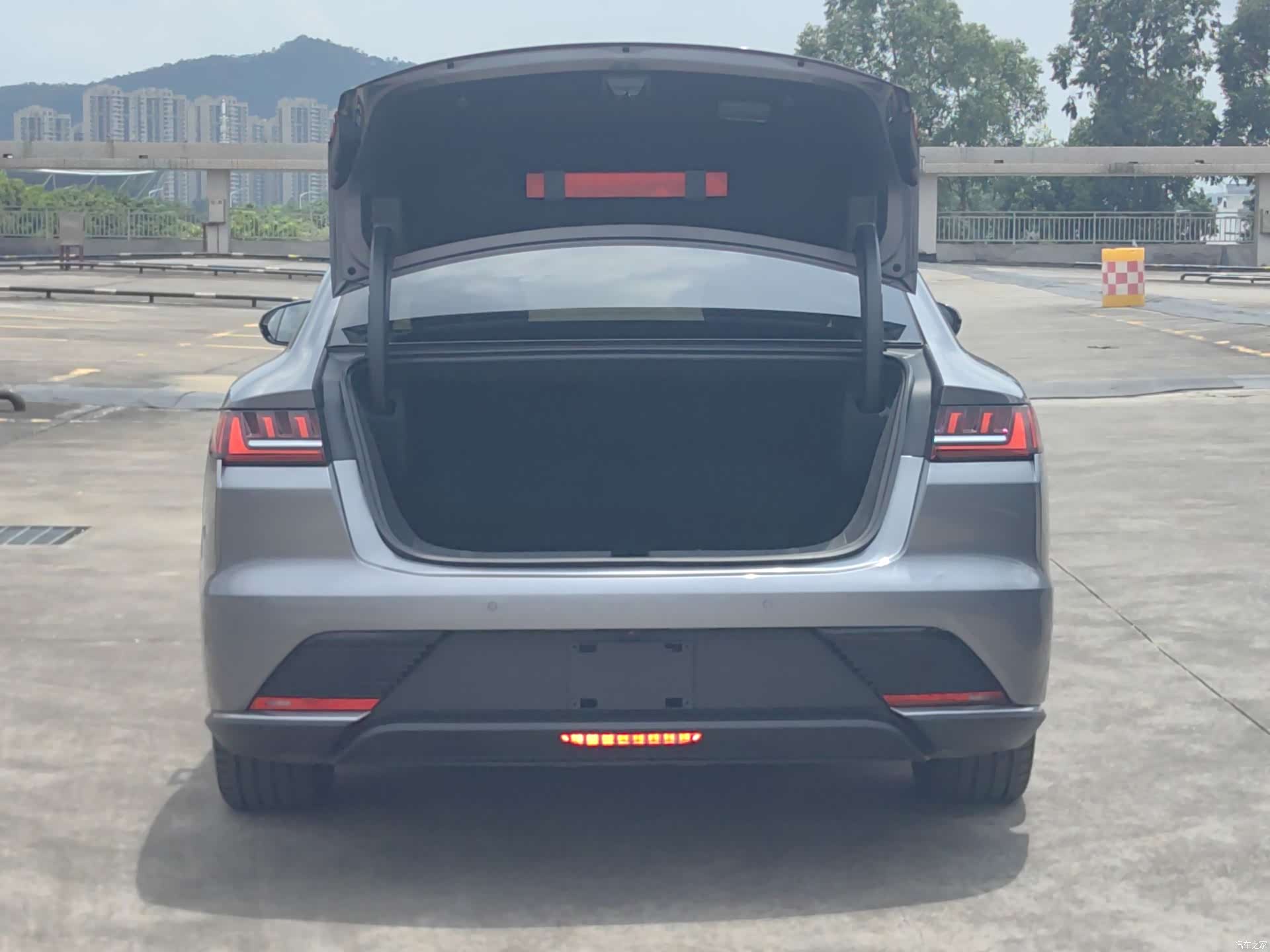 BYD Han, 2021 8