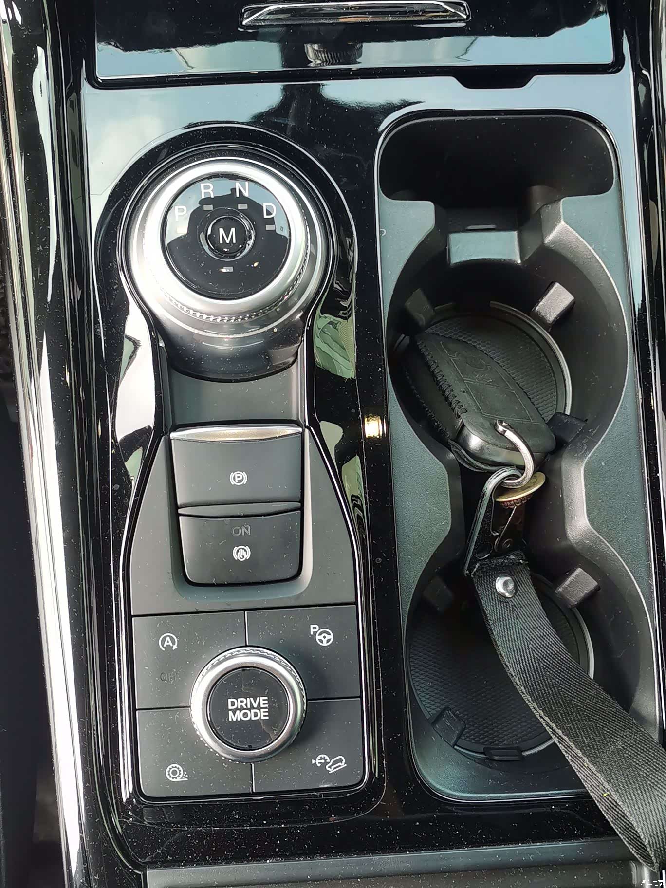 Ford Explorer, 2022 17