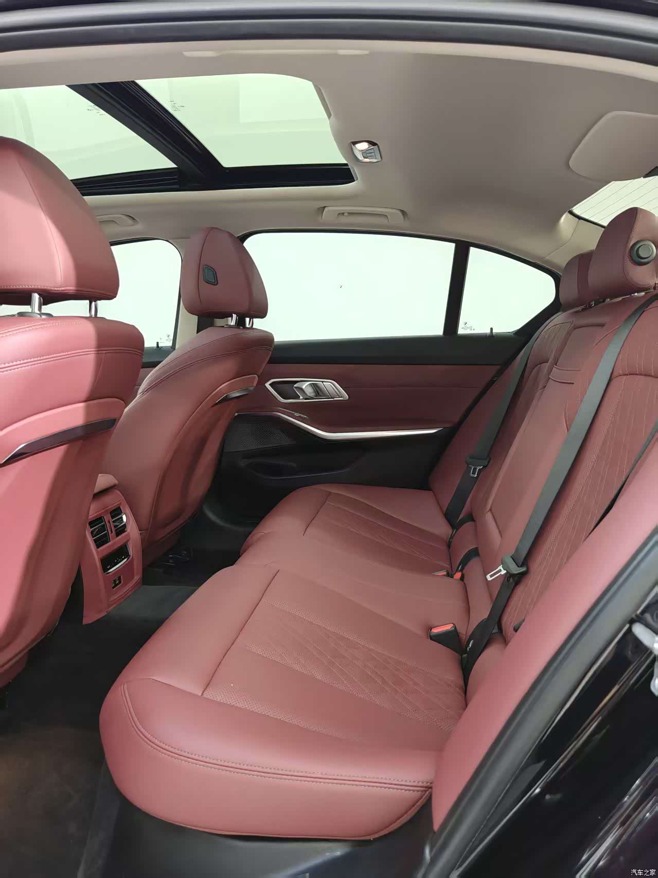 BMW 3 Series, 2023 21