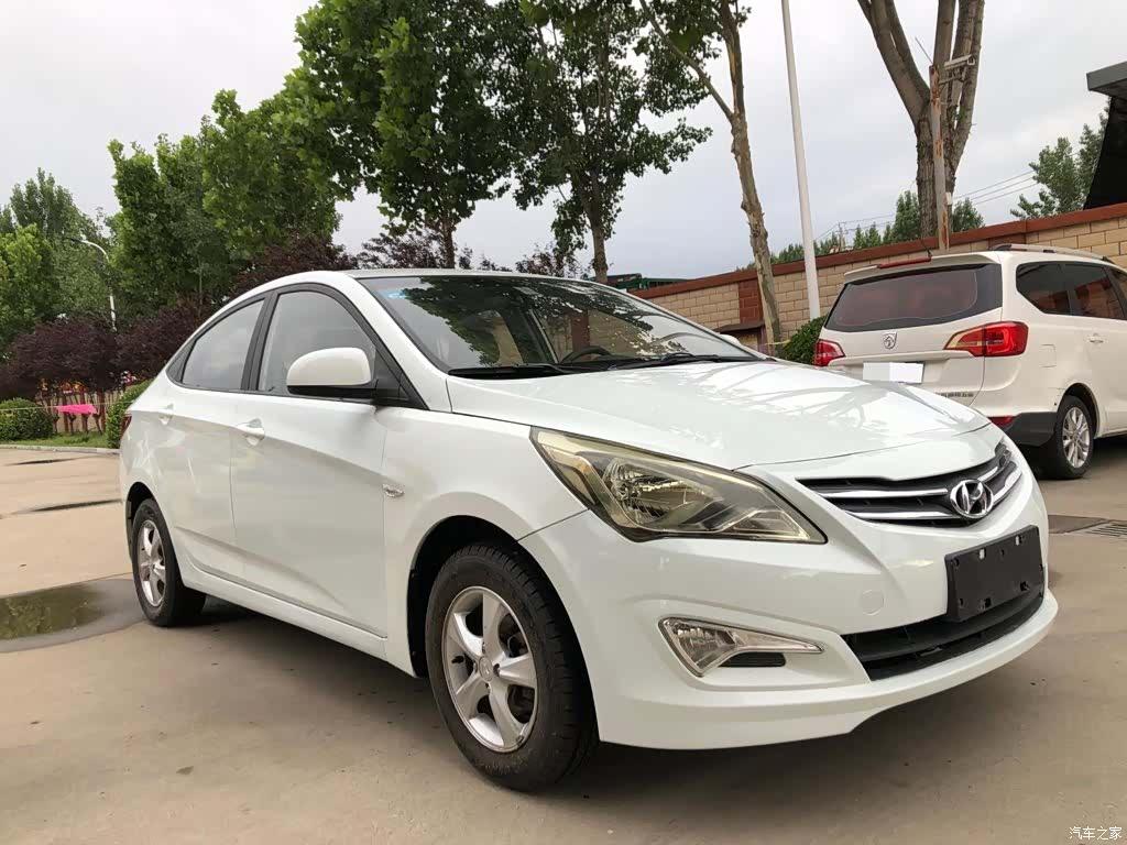 Hyundai GLS, 2016 3