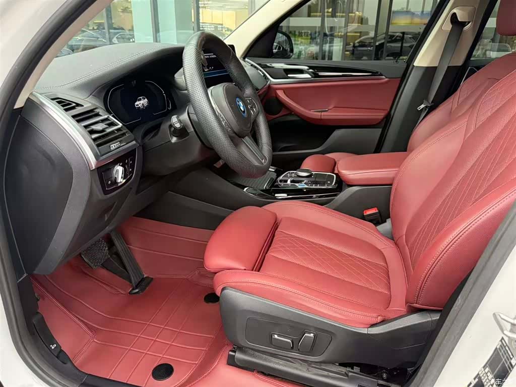 BMW iX3, 2024 7