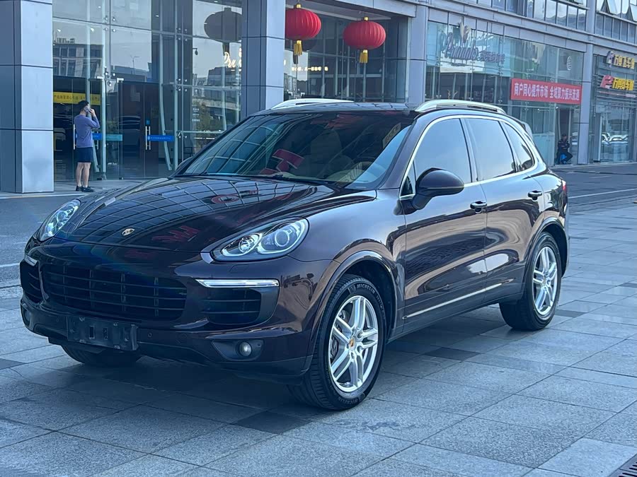 Porsche Cayenne 2016, фото 13