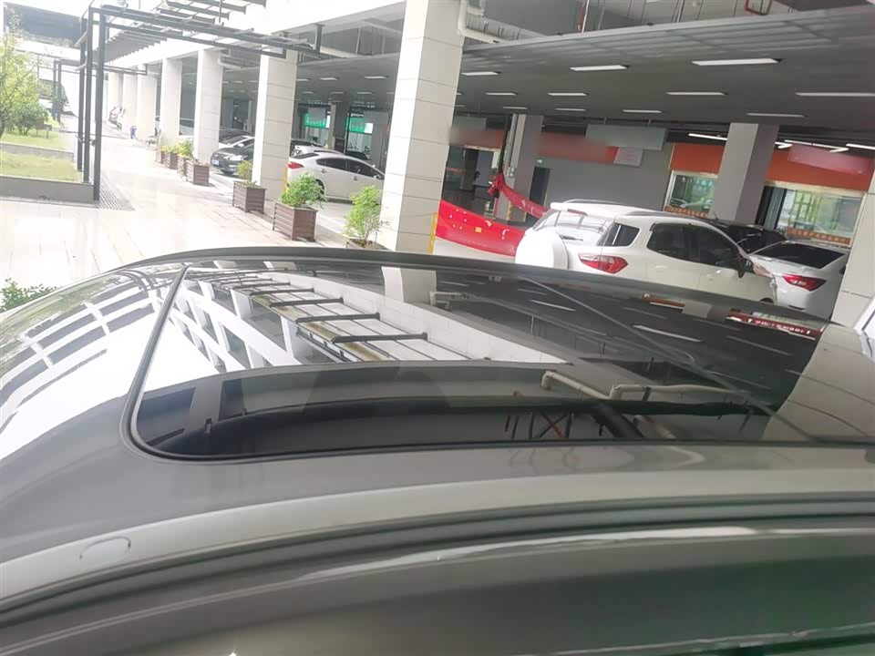 Geely Galaxy Galaxy L7