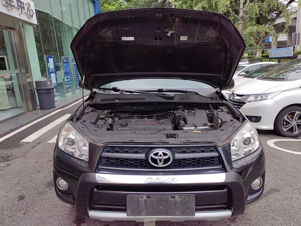 Toyota RAV4 Rongfang