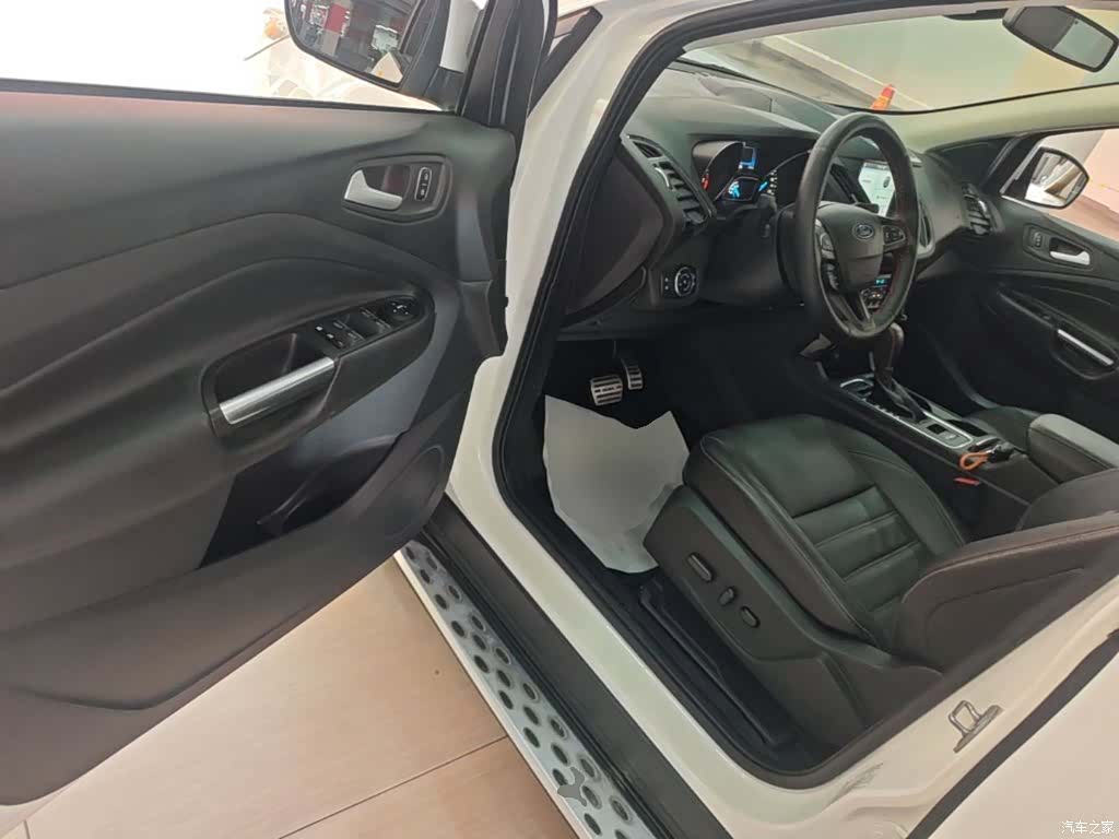 Ford Kuga, 2017 16