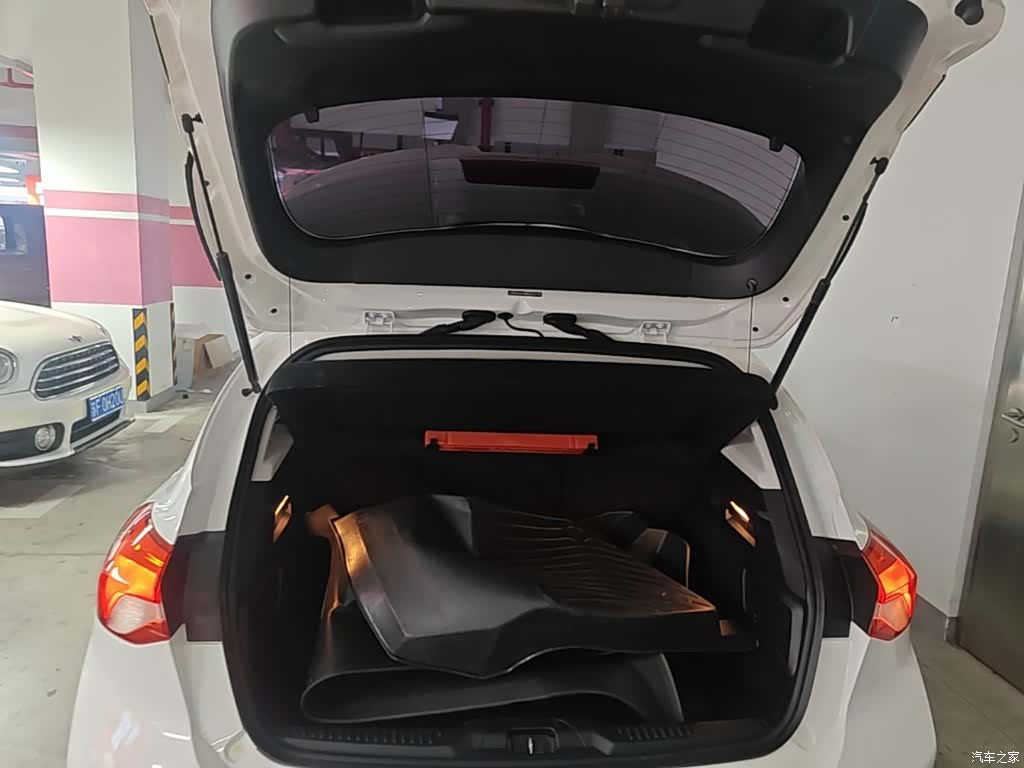 Ford Focus, 2021 19