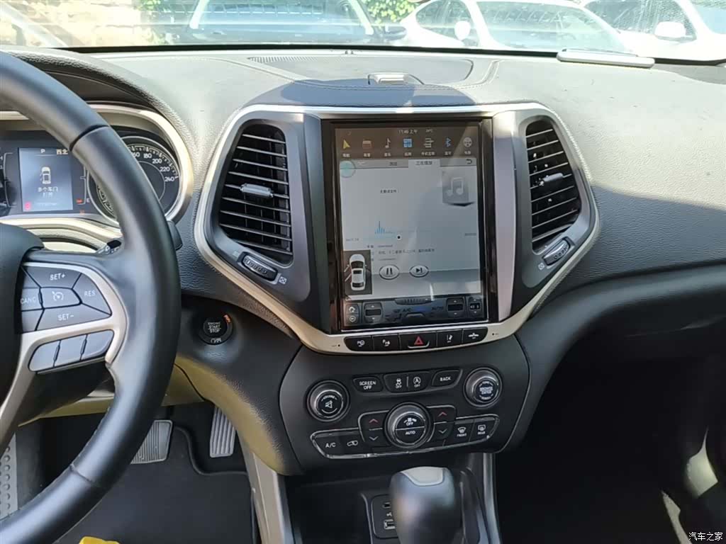 Jeep Cherokee, 2017 13
