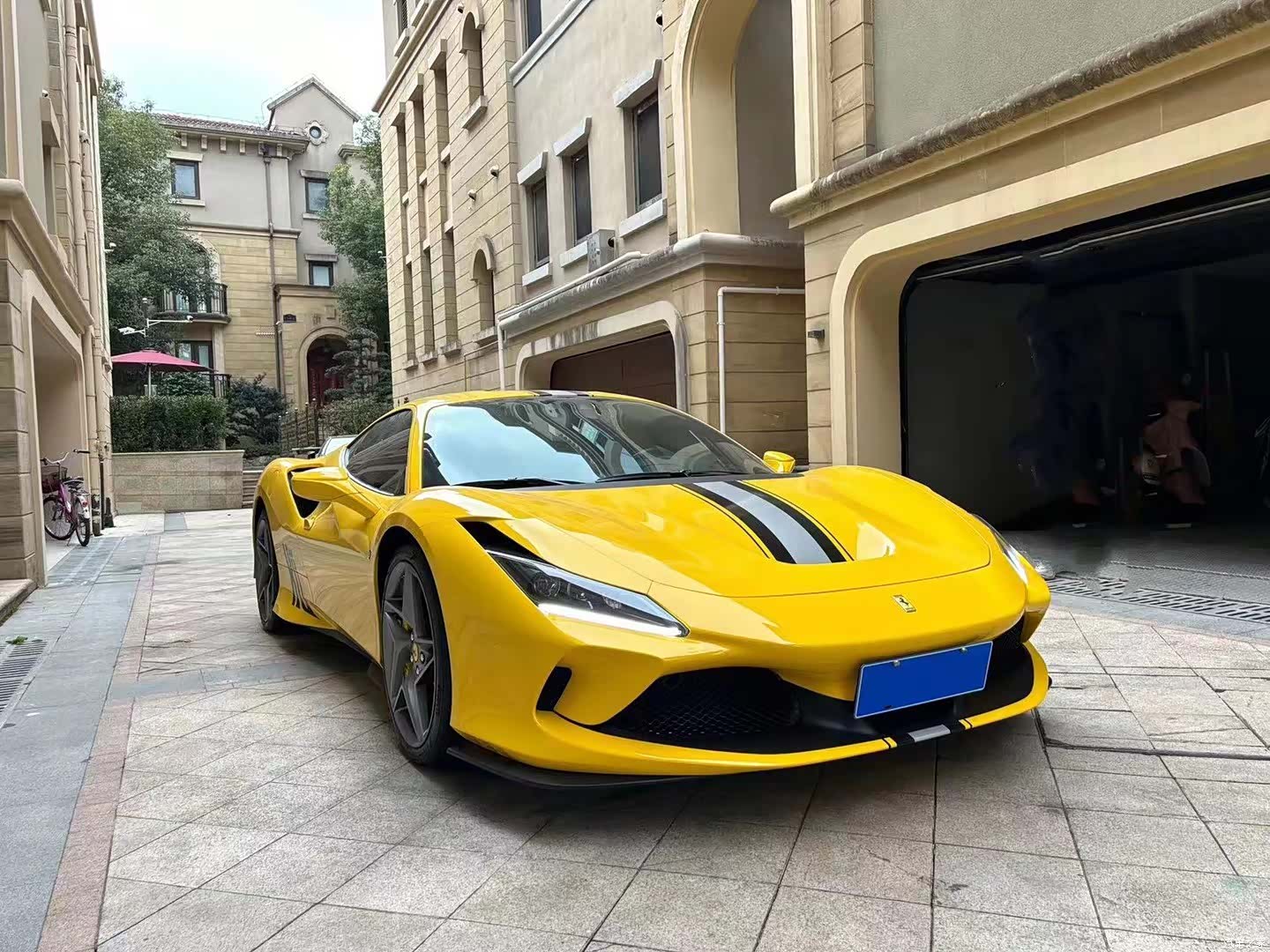 Ferrari F8, 2021 2