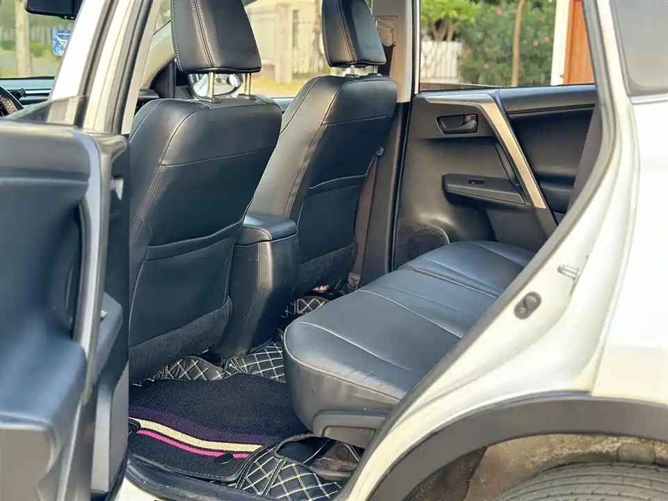 Toyota RAV4 Rongfang