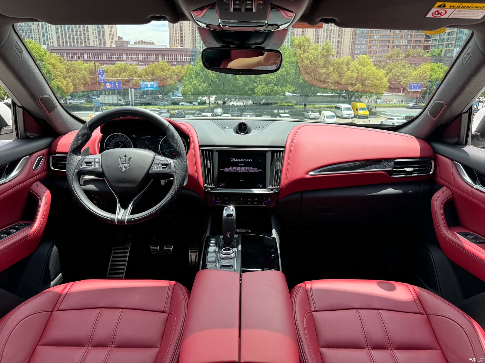 Maserati Levante, 2022 все фото