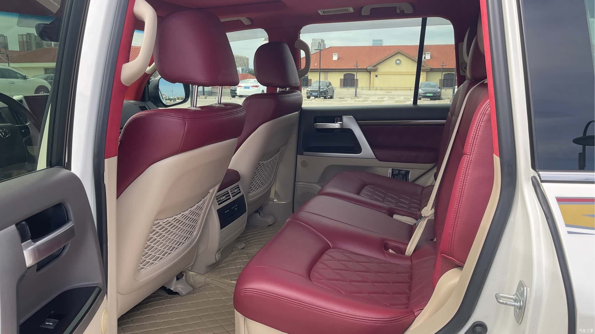 Toyota Land Cruiser, 2019 6