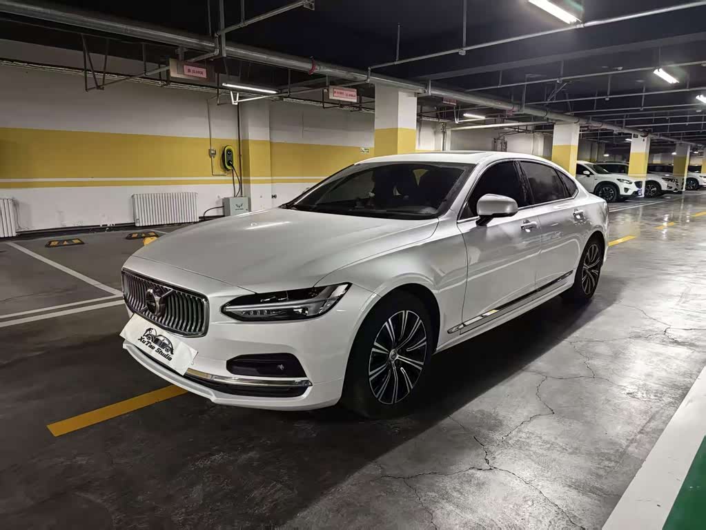 Volvo S90 2021 B5 Luxury