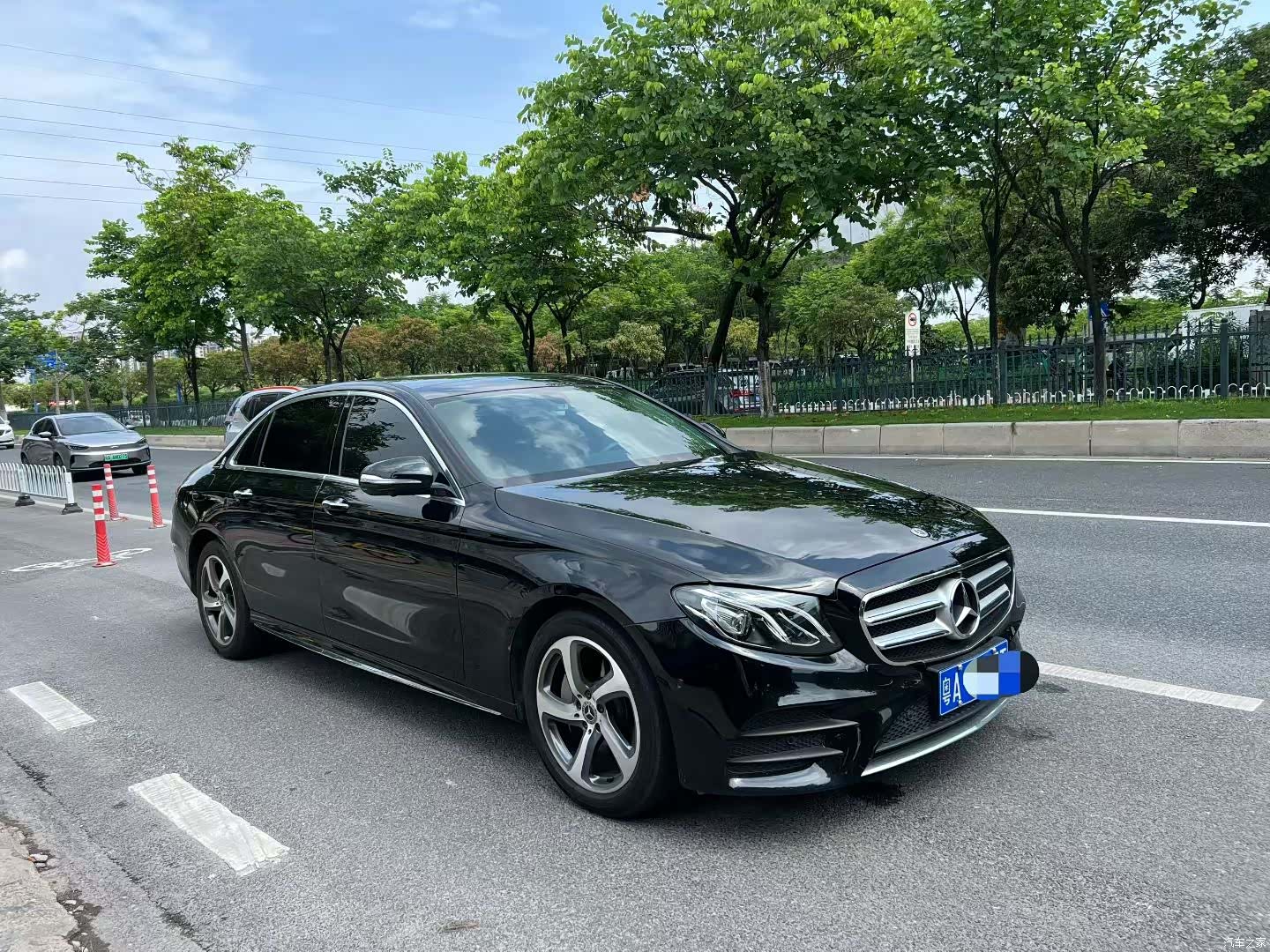 Mercedes-Benz E-Class, 2019 3
