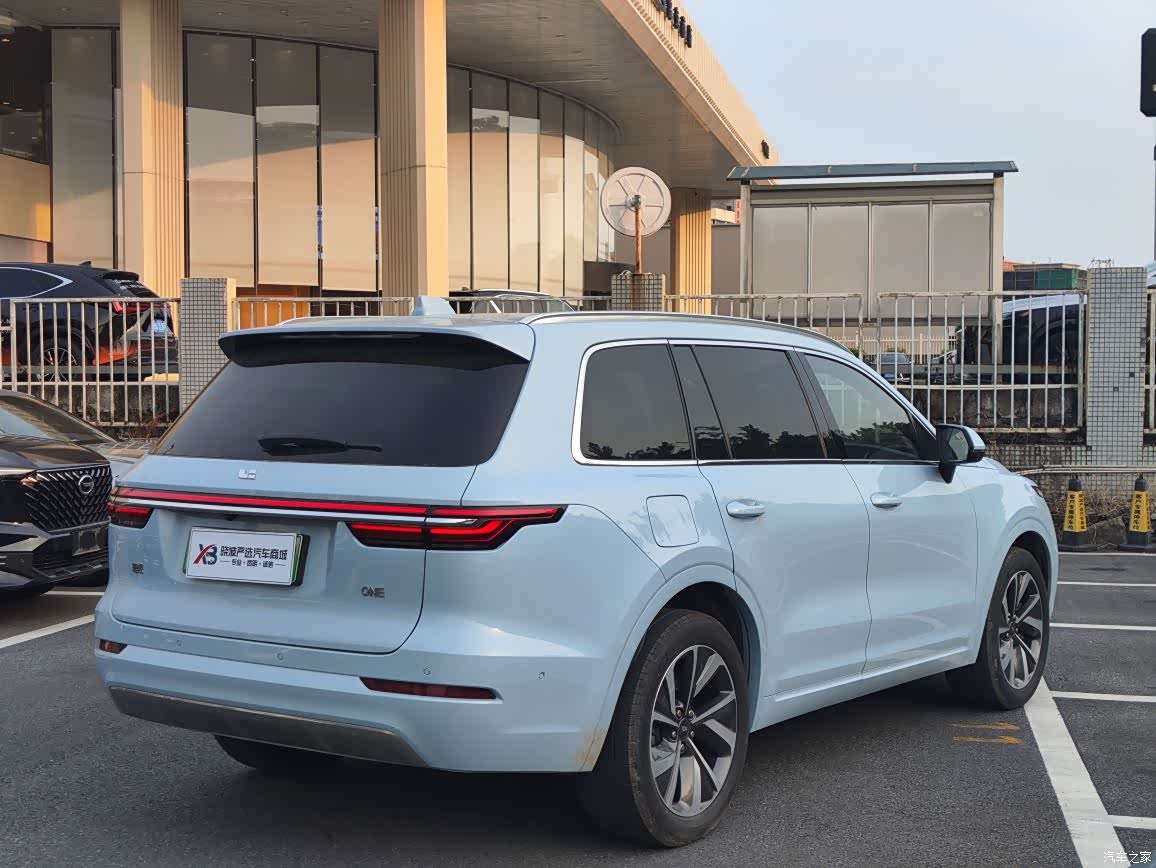 Li Auto ONE, 2021 14