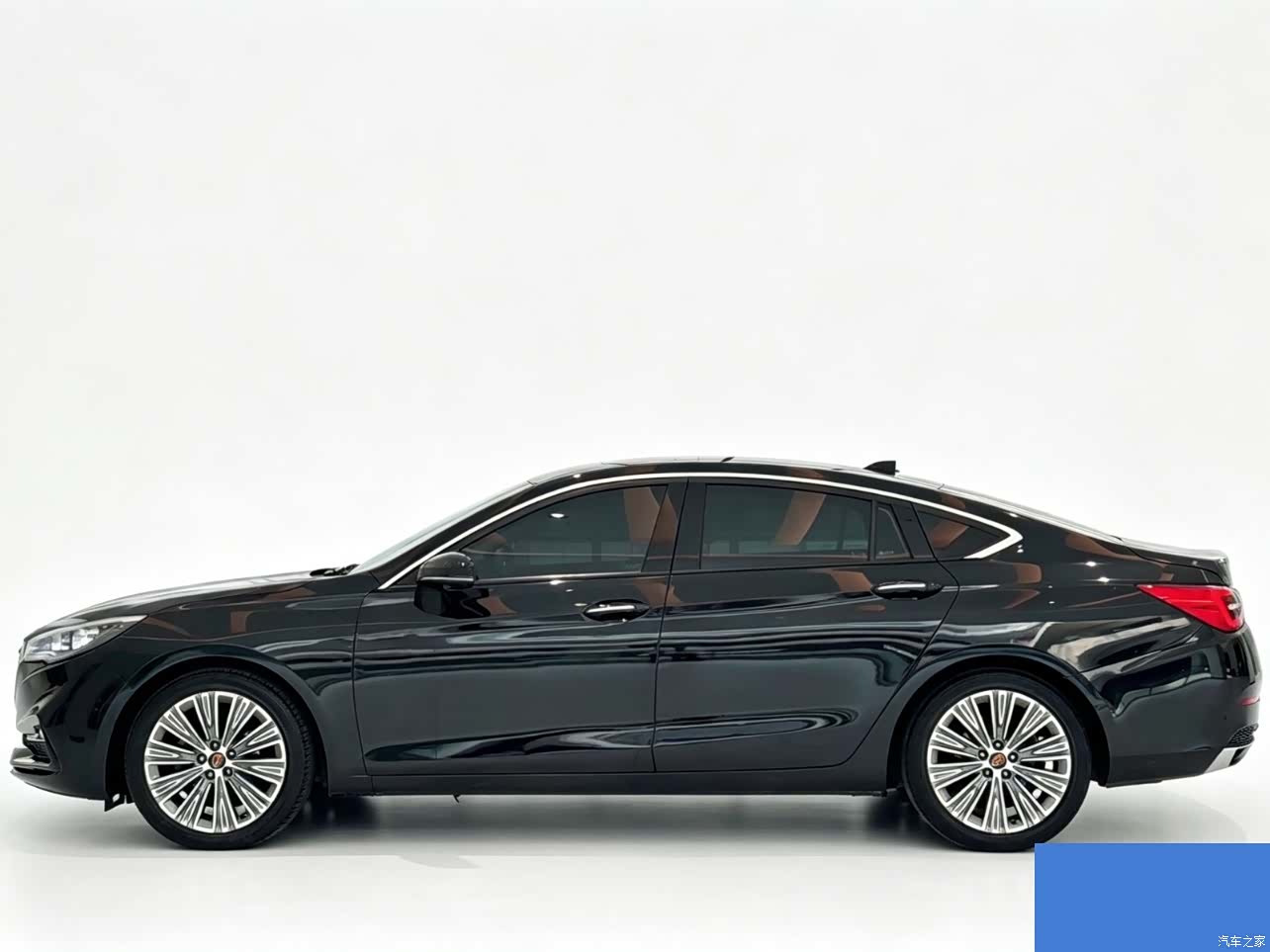 Hongqi H5, 2021 9