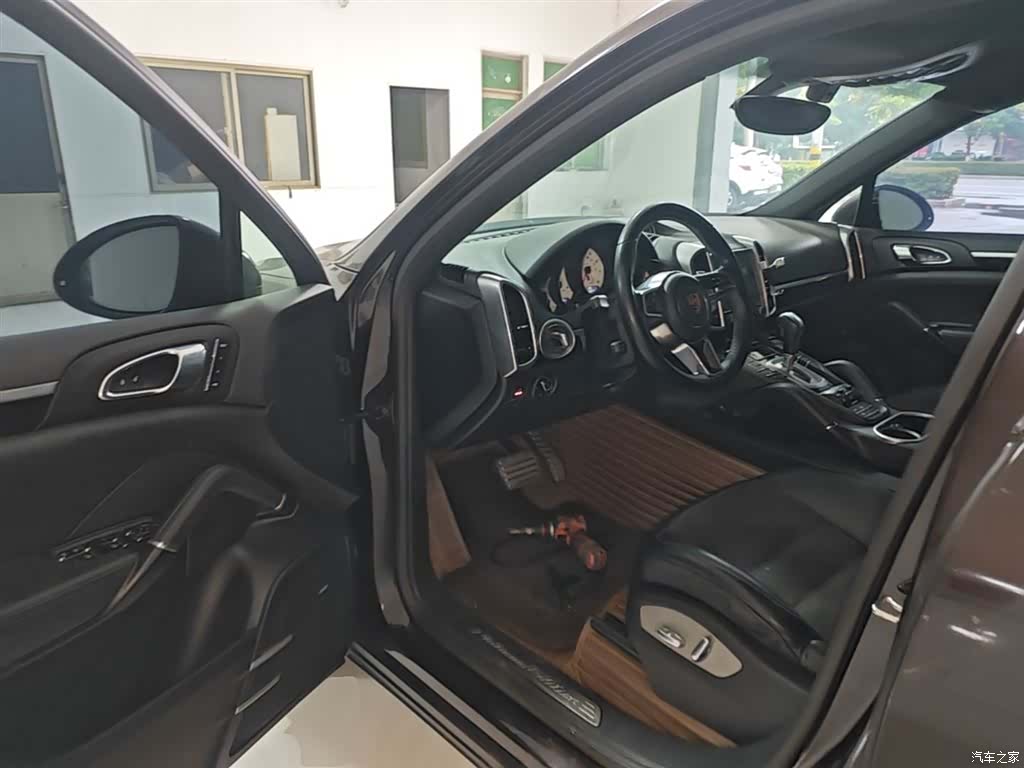 Porsche Cayenne, 2017 16