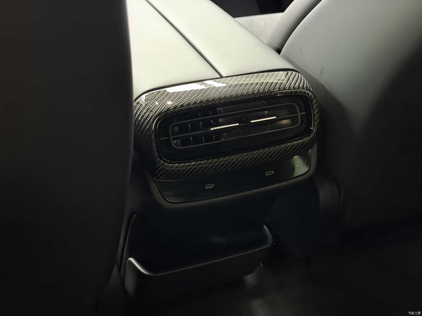 Xiaomi SU7, 2025 11