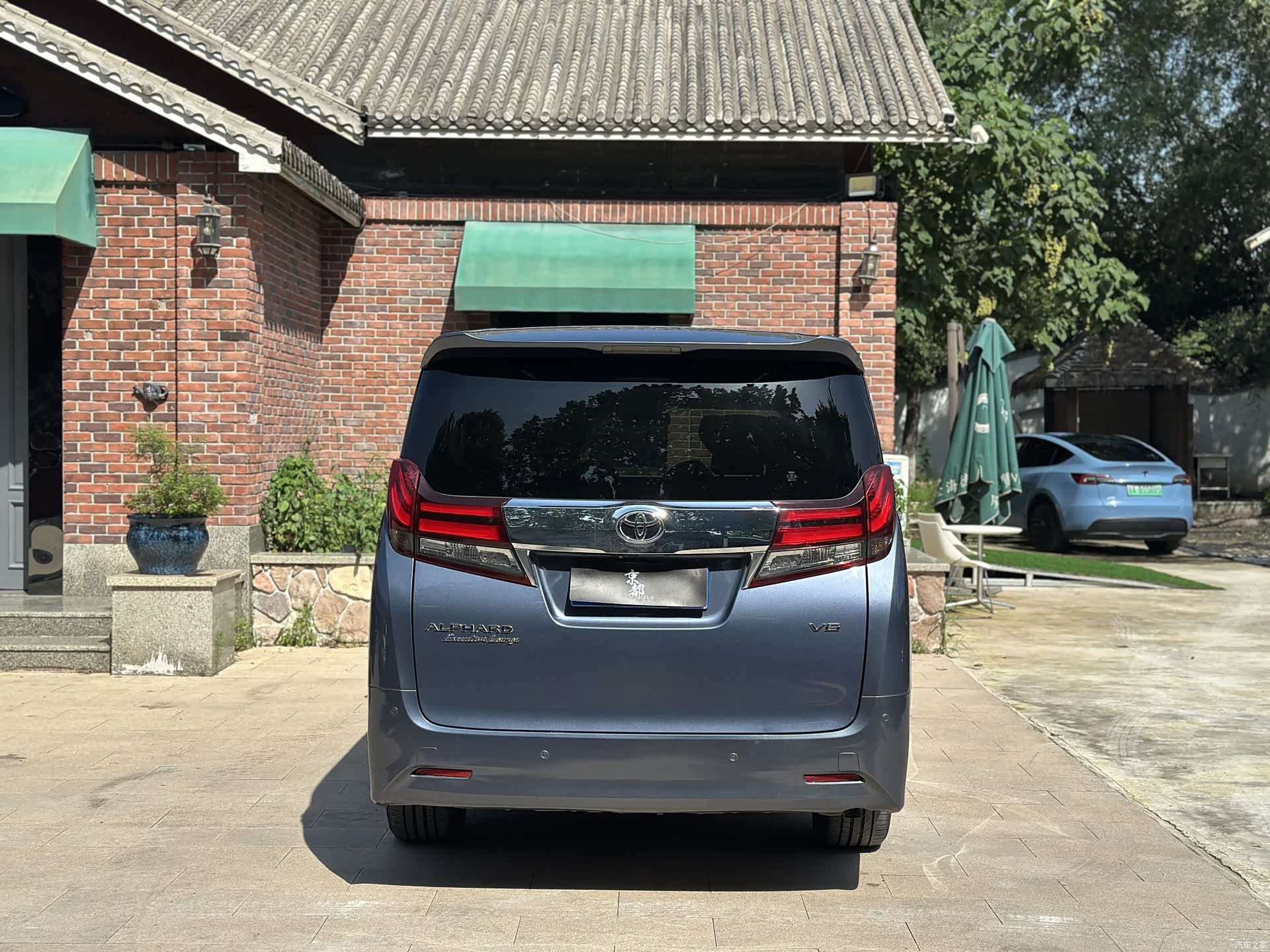 Toyota Alphard, 2017 все фото