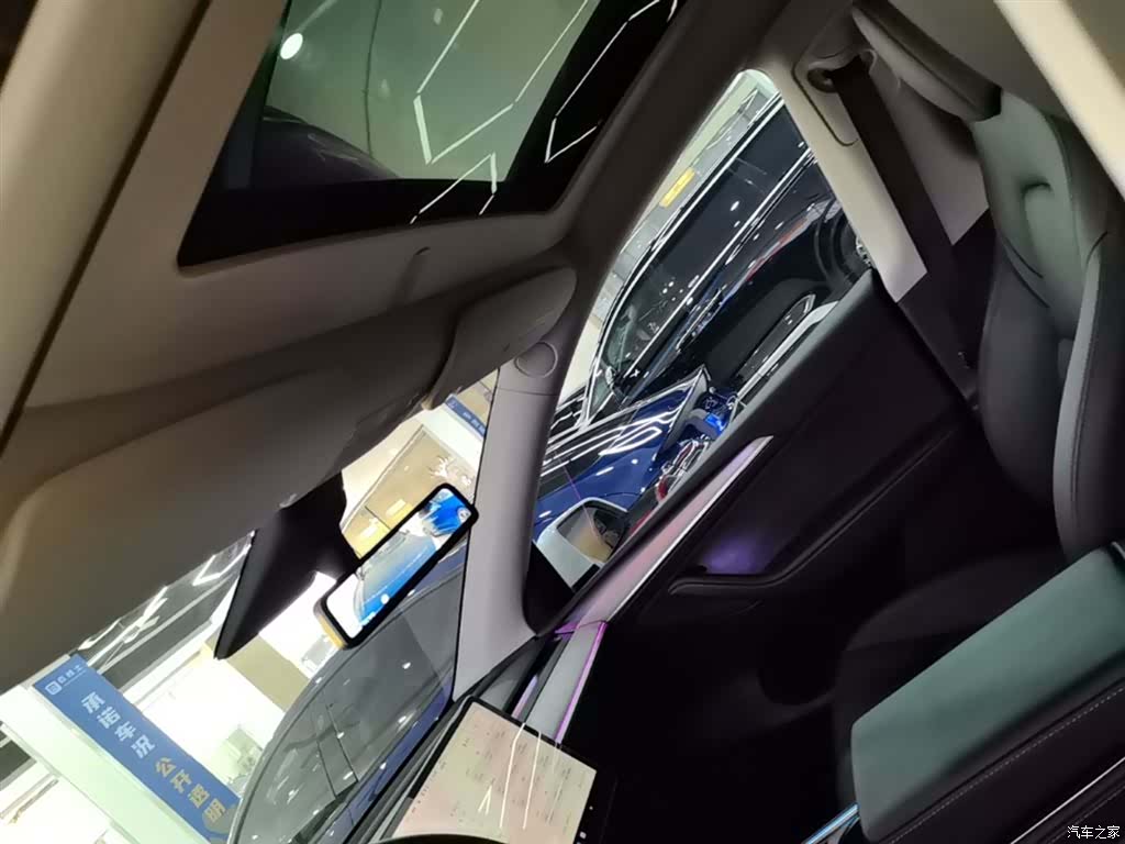 Tesla Model Y, 2022 18
