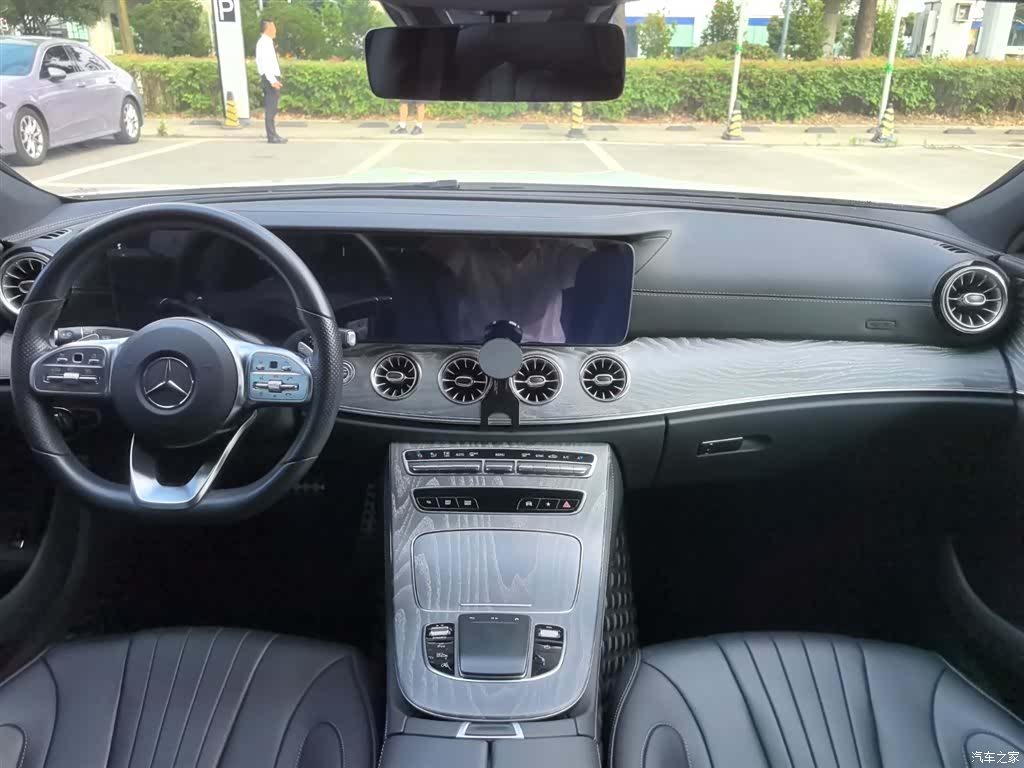 Mercedes-Benz CLS, 2021 12