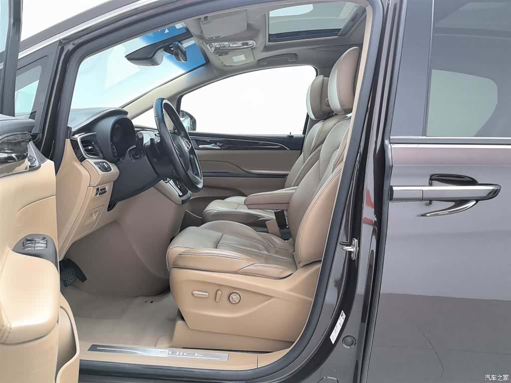 Buick GL8, 2018 10