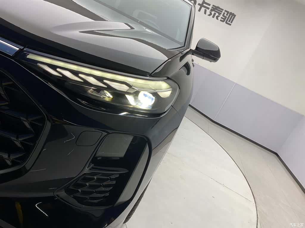 Audi Q6, 2023 9