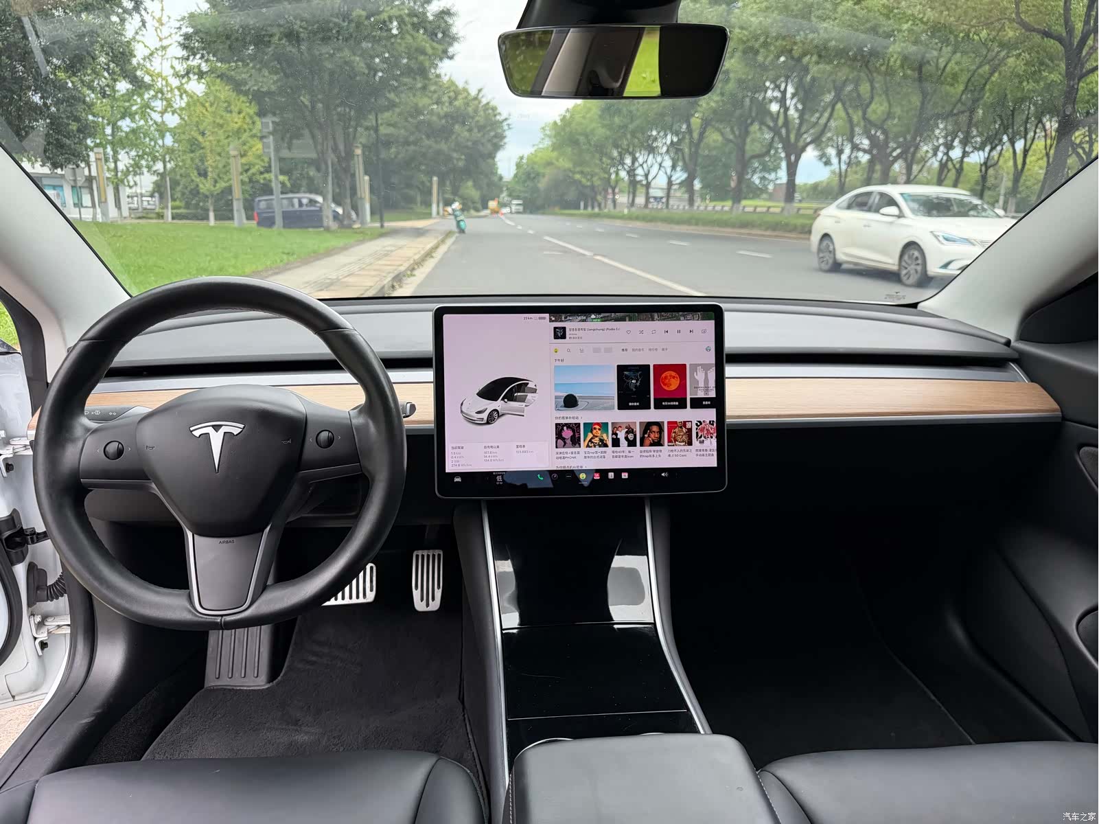 Tesla Model 3, 2019 12