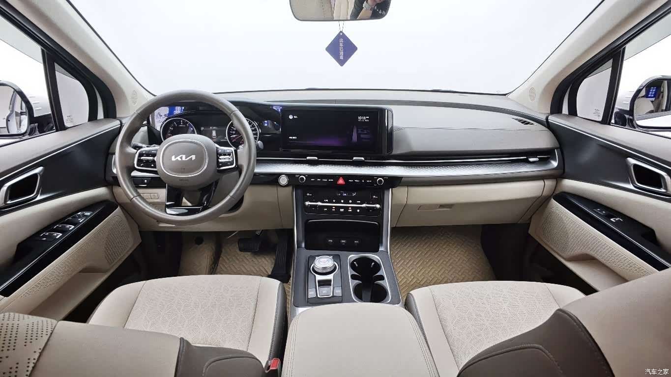 Kia Carnival, 2022 все фото
