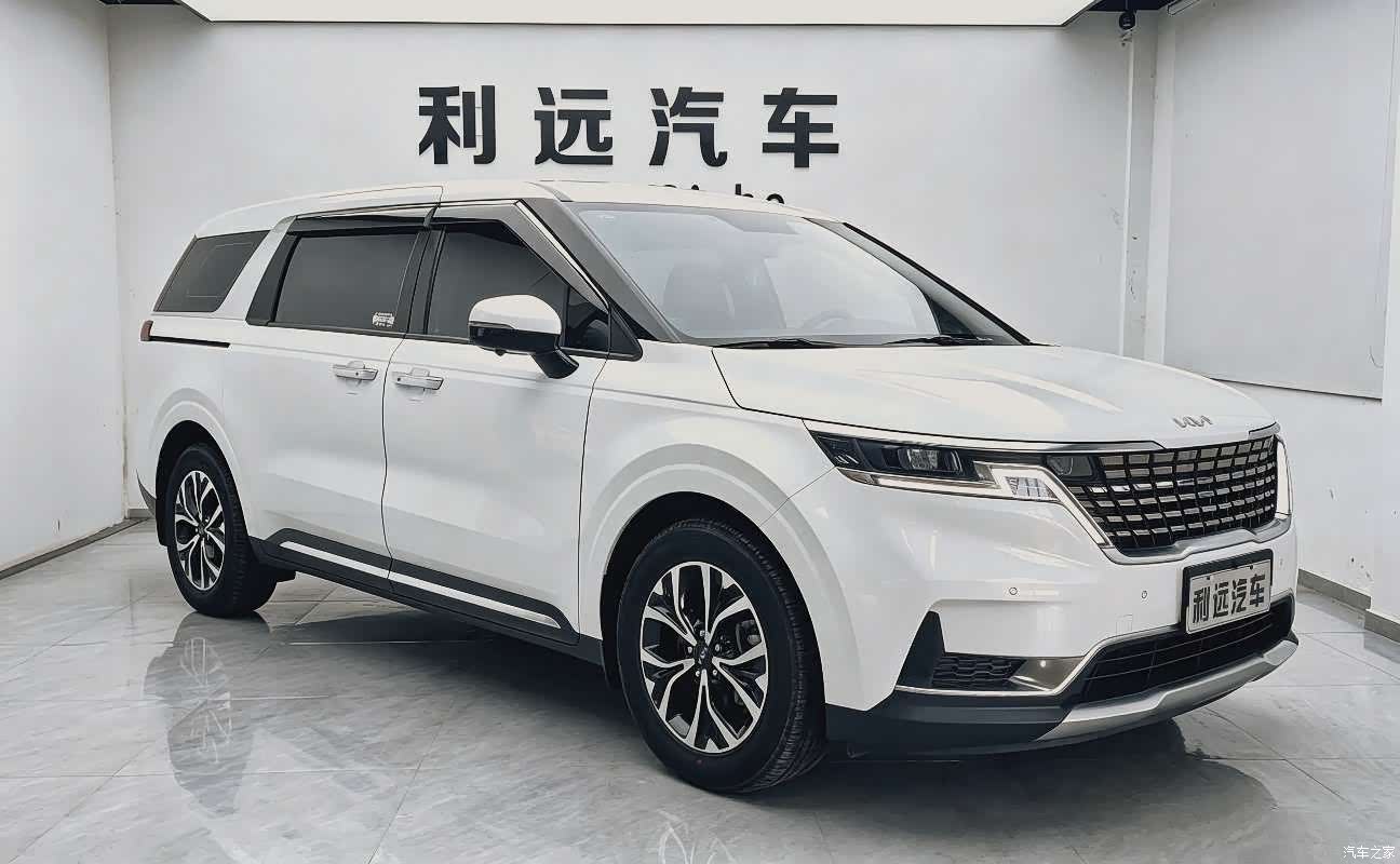 Kia Carnival, 2022 3