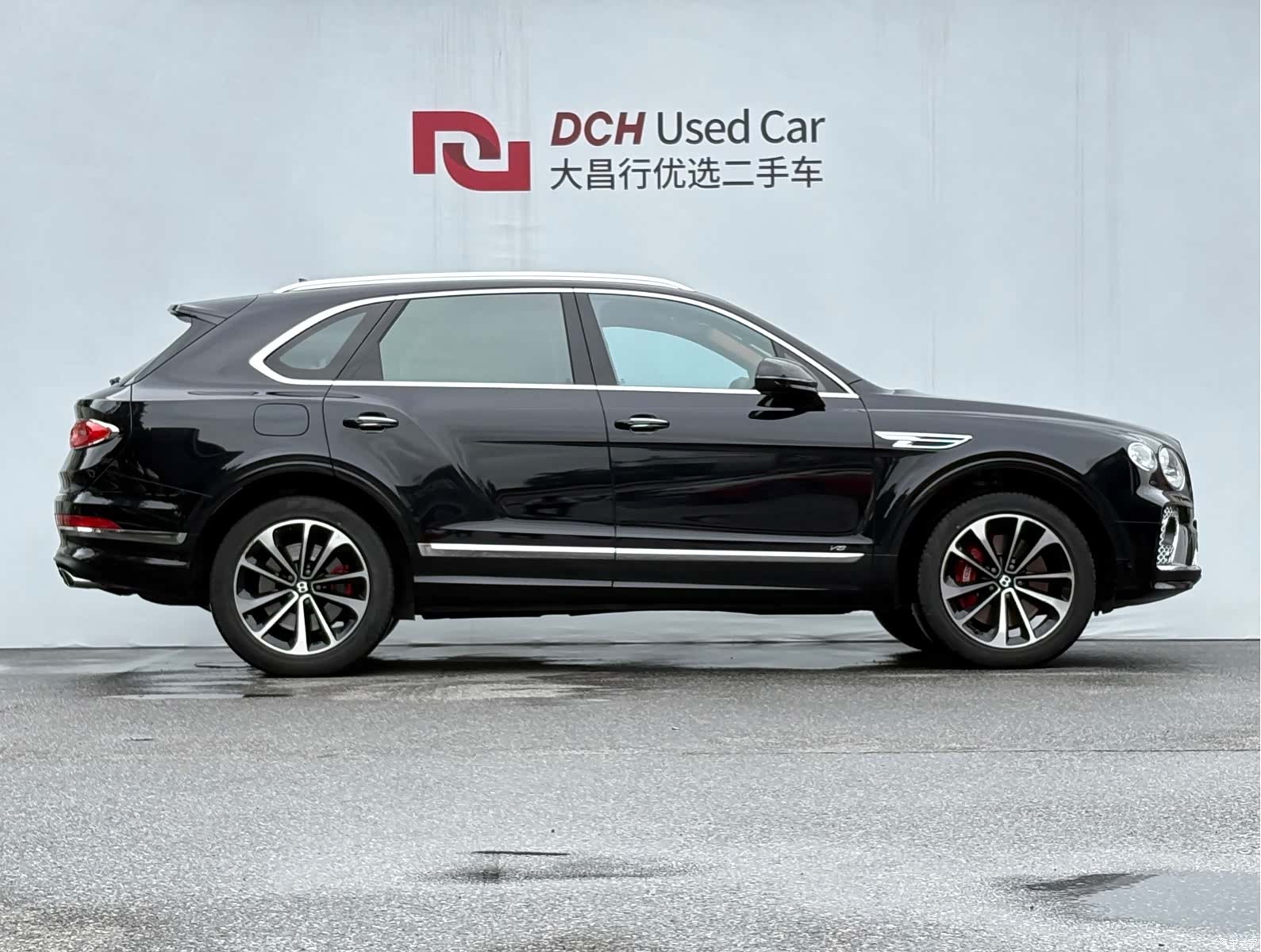 Bentley Bentayga, 2022 2