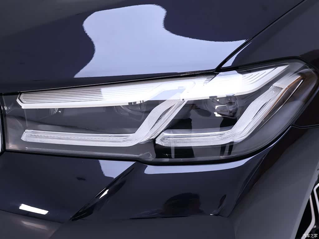 BMW 5 Series, 2024 4