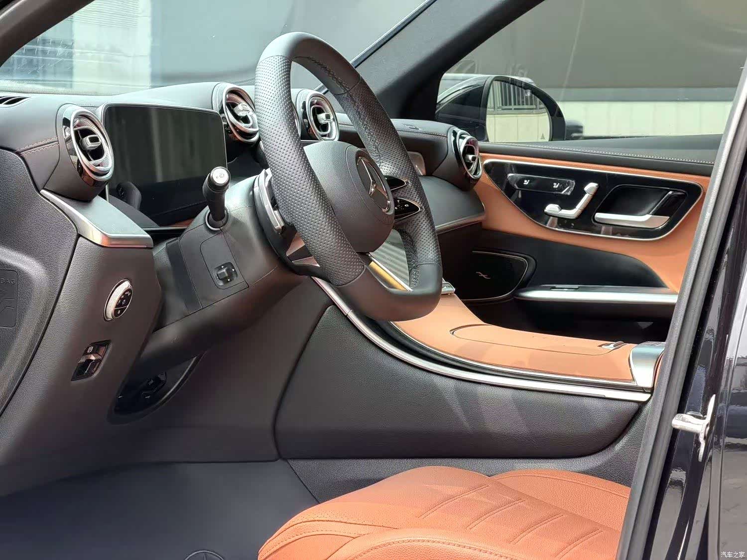 Mercedes-Benz GLC, 2025 7