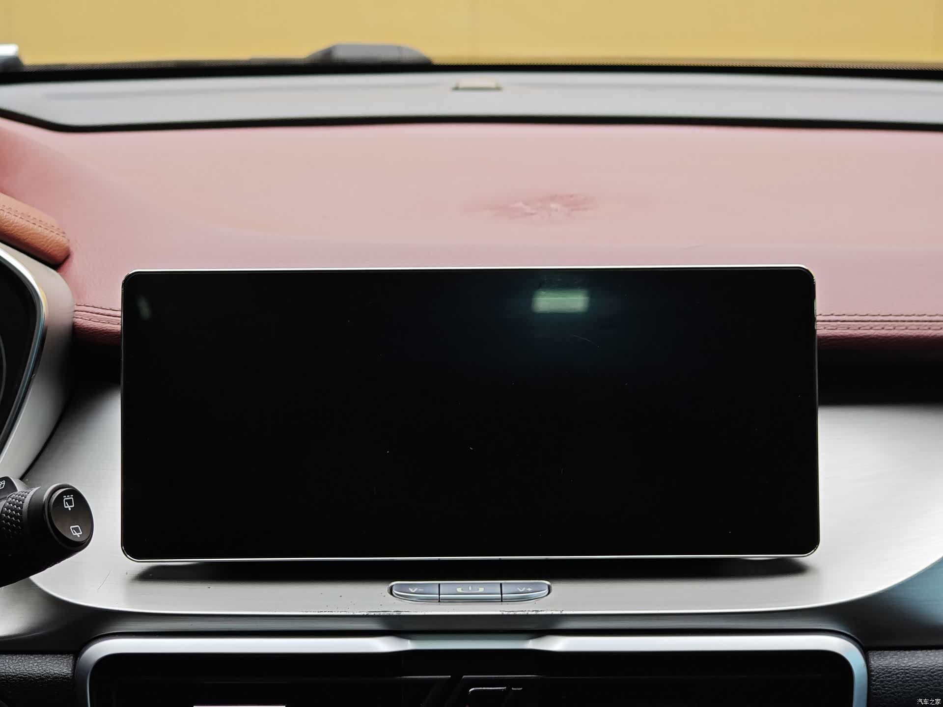 Geely Coolray, 2020 15