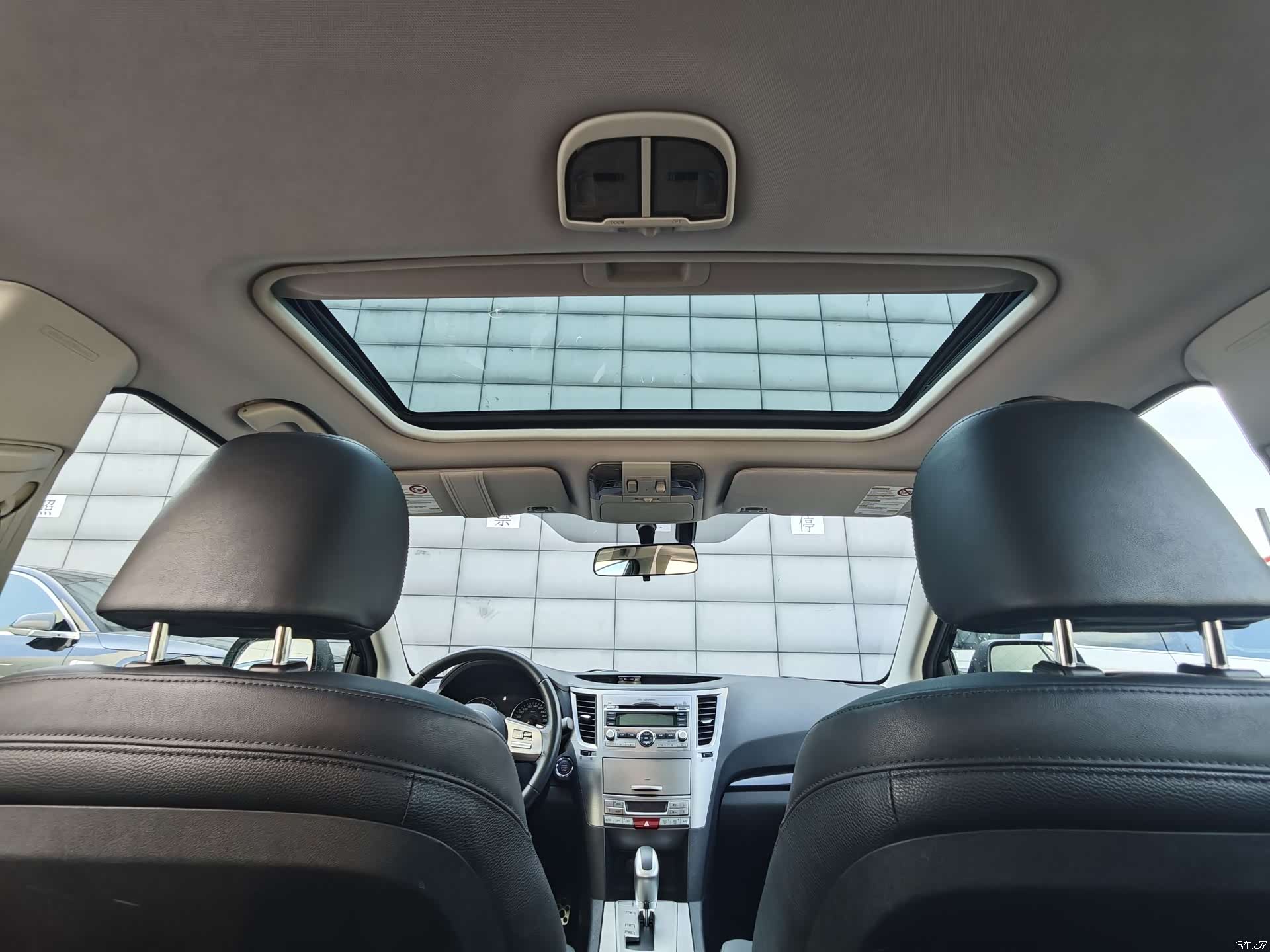 Subaru Legacy, 2011 14