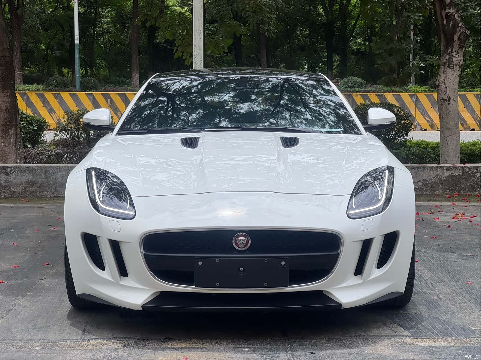 Jaguar F-TYPE, 2016 2