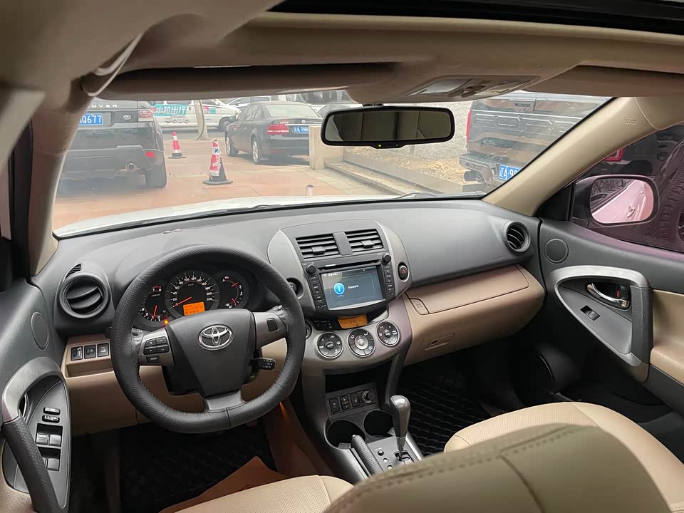 Toyota RAV4 Rongfang