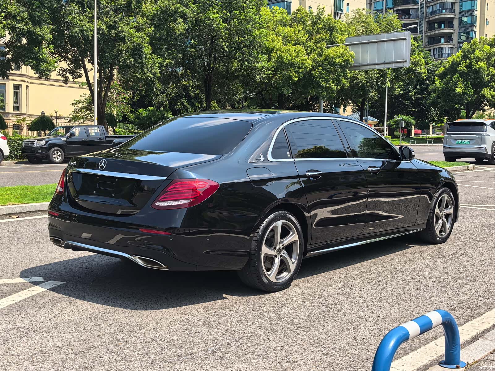 Mercedes-Benz E-Class, 2018 13