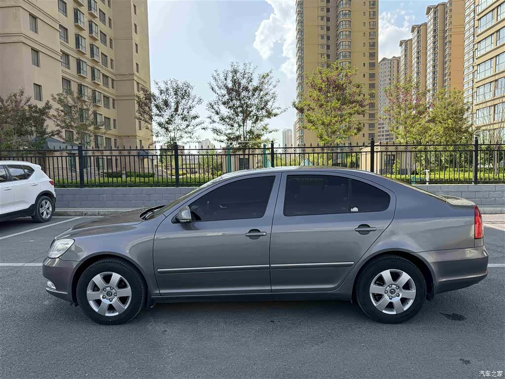 Skoda Octavia, 2013 12
