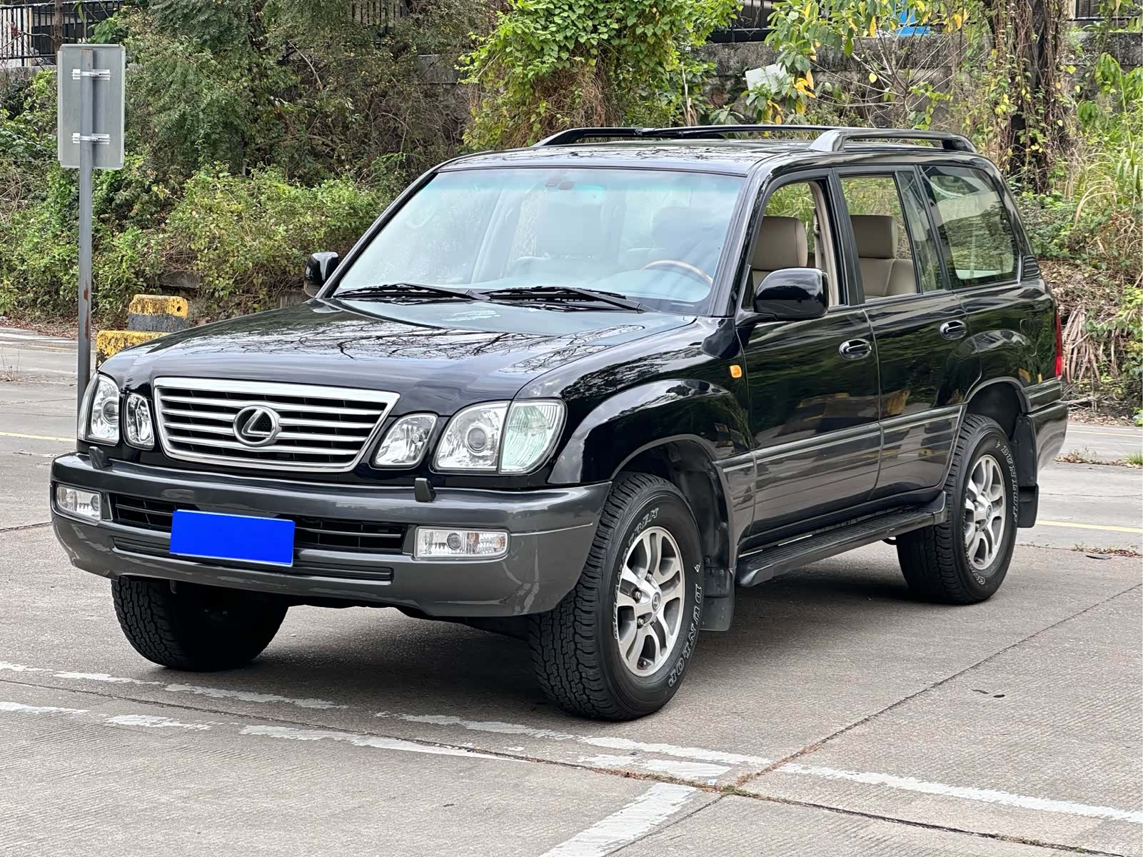 Lexus LX