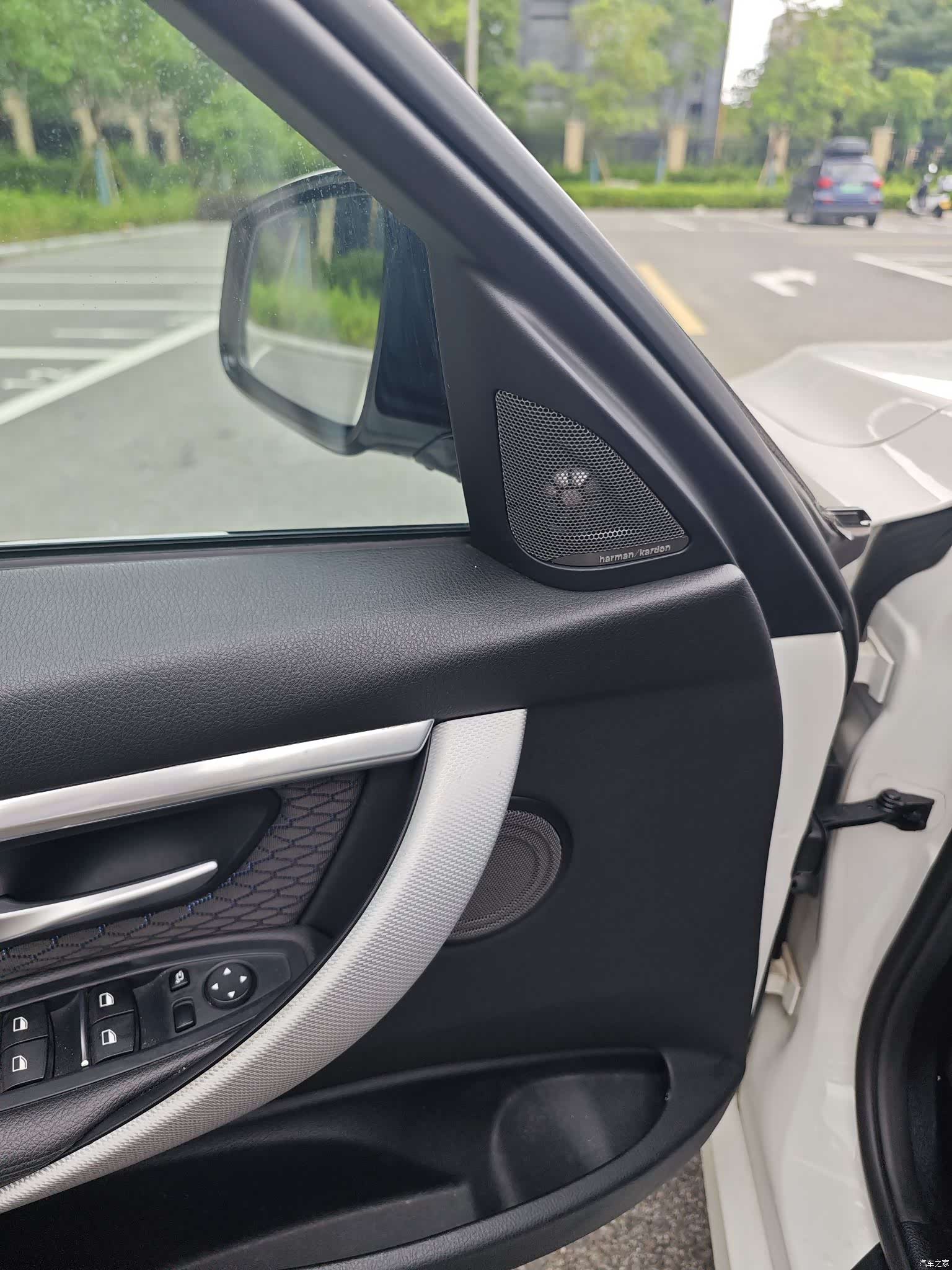 BMW 3 Series, 2018 7