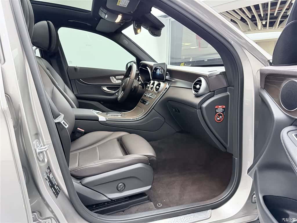 Mercedes-Benz GLC, 2020 18
