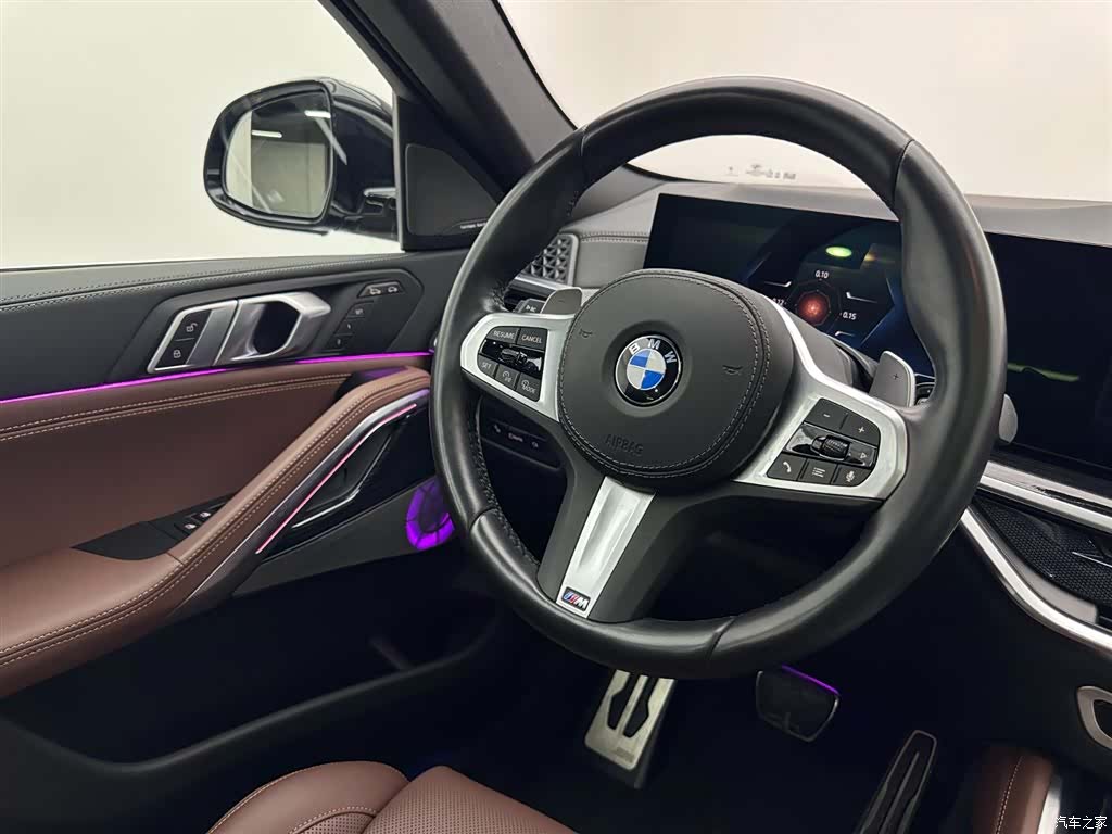 BMW X6, 2025 9