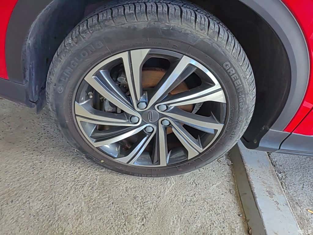 Geely Coolray, 2020 23