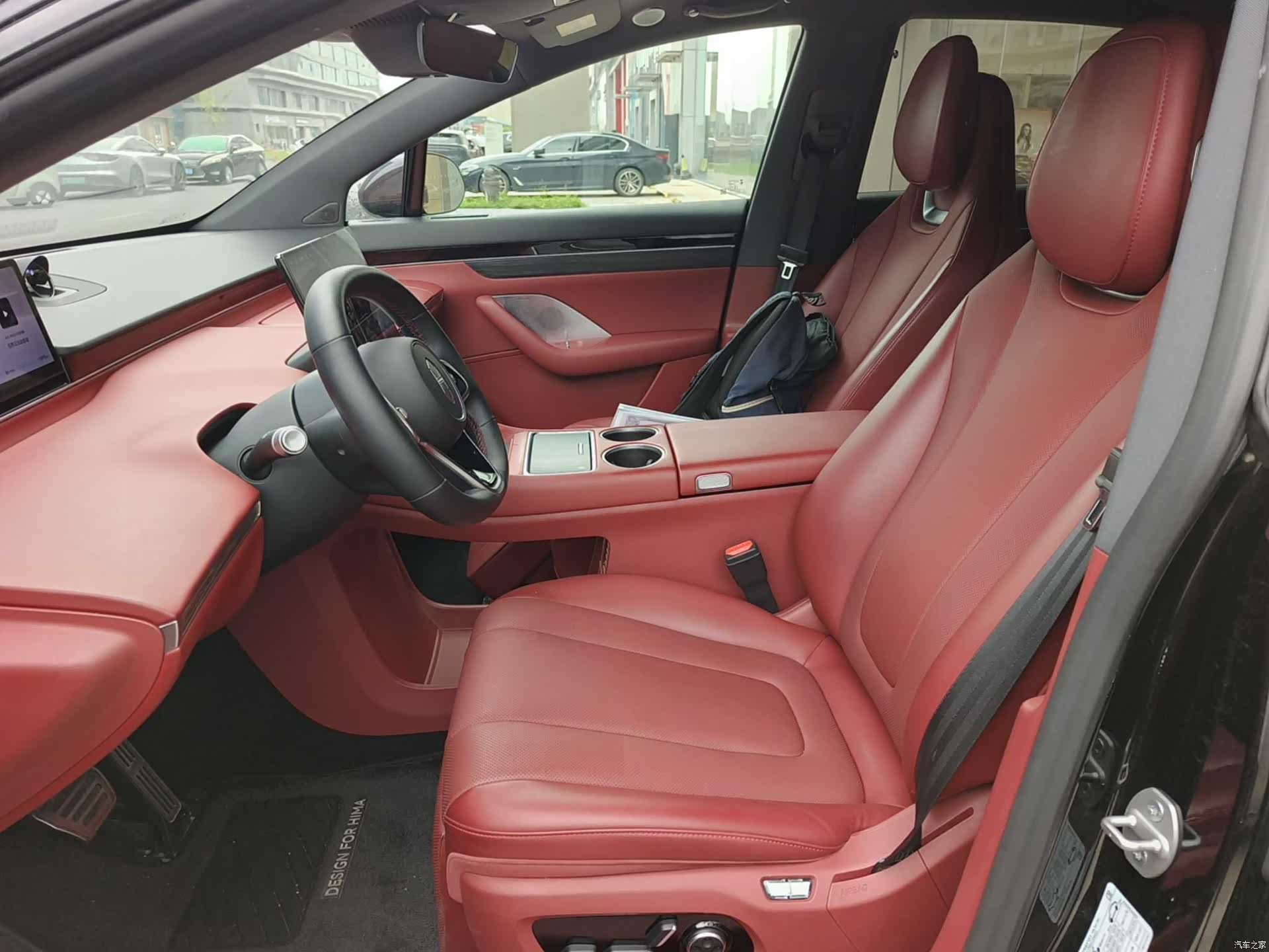 Luxeed R7, 2025 7