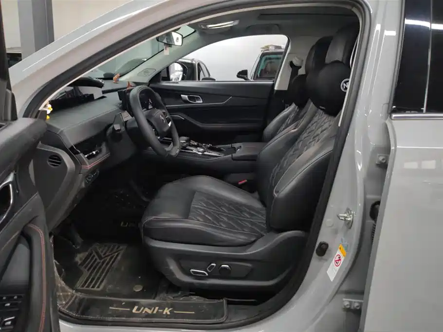 Changan UNI-K Smart iDD